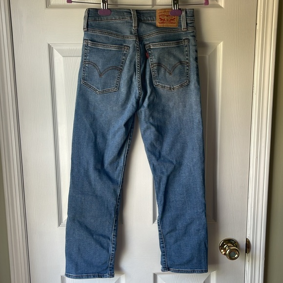 Levi’s - Picture 5 of 6